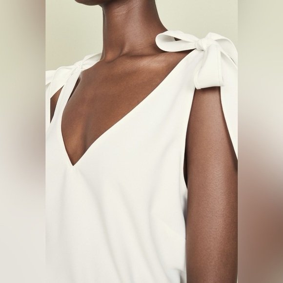 K1. Amanda Uprichard Josephina Ivory Sleeveless Tie Shoulder Bow Top. - Picture 1 of 7